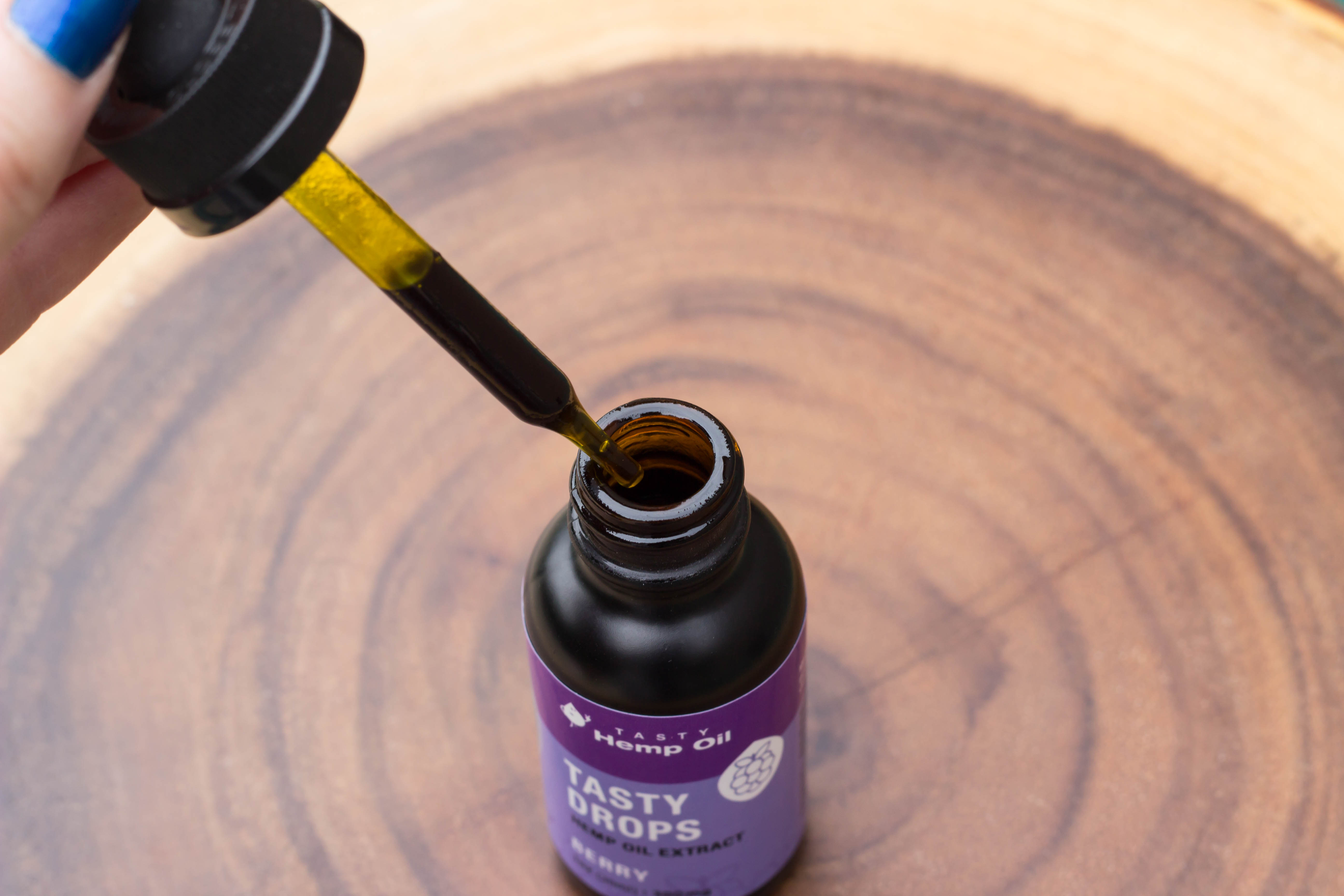 Why Place CBD Oil Under the Tongue? Why Place CBD Oil Under the Tongue?